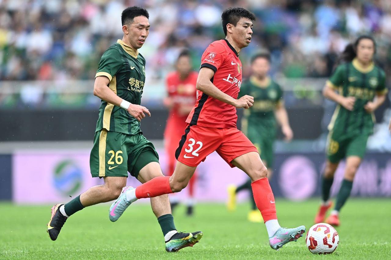 年轻球员依 年轻球员依